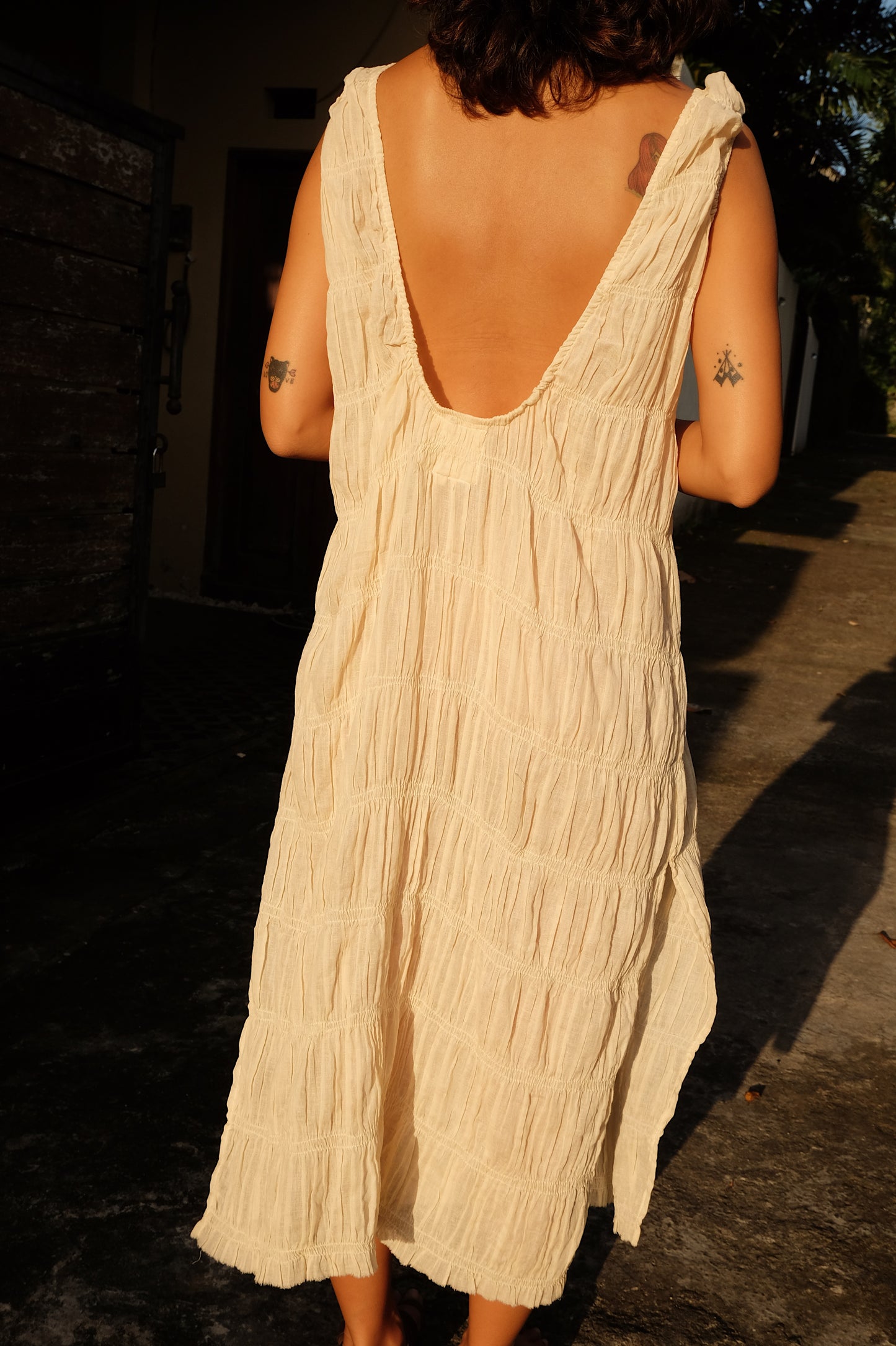 Cloud Low Back Midi Dress in Cempaka