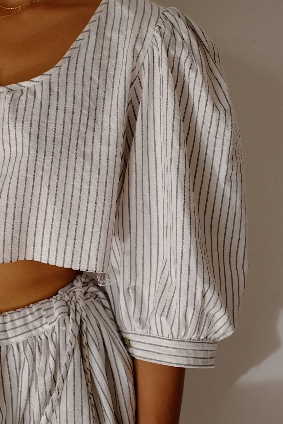 cotton stripe puff sleeve crop top with shell buttons