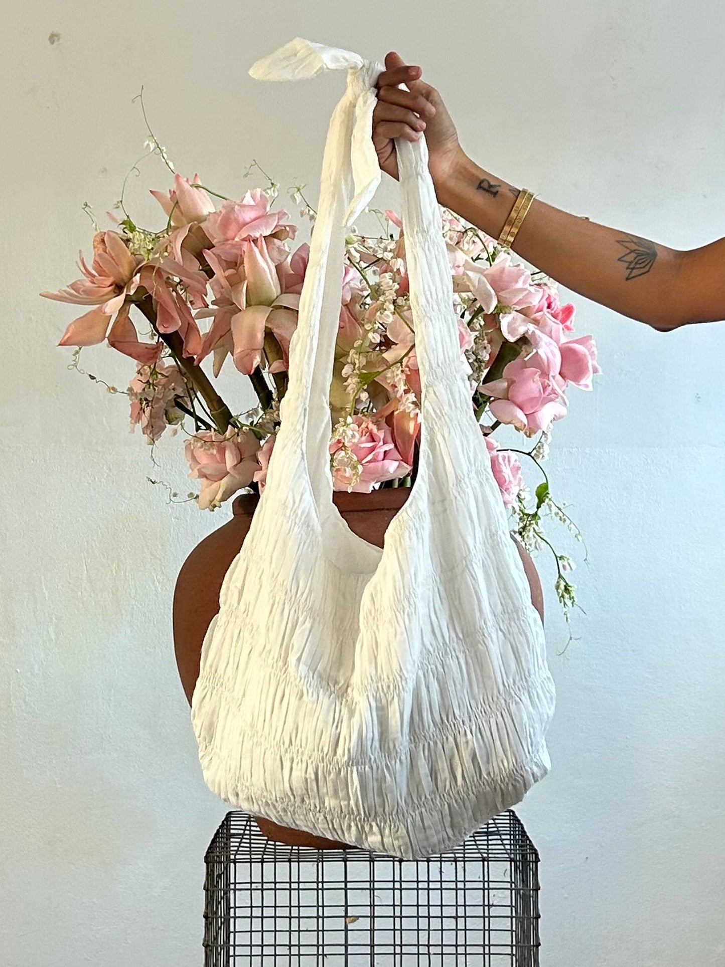 Cloud Tie Bag